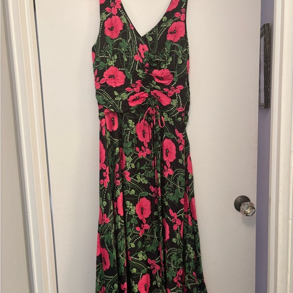 Maeve Anthropologie Floral Sleeveless Dress Black Red slit zipper life farm
Rio - Picture 4 of 6